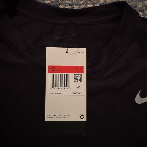 Nike Men’s Large Dry Fit Tshirt Brand New With Tags - Picture 4 of 4